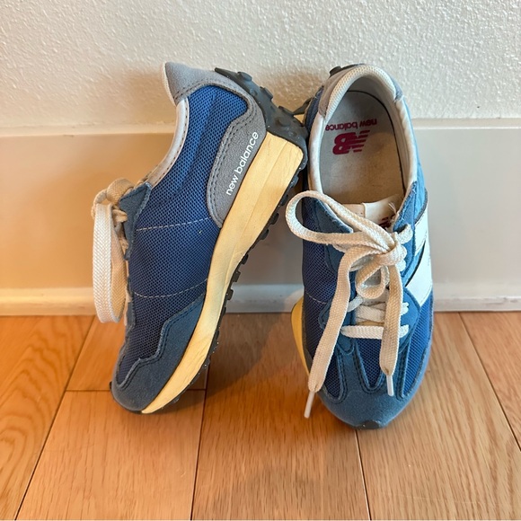 New Balance Other - New Balance 327 Kids Sneakers Blue Size 11